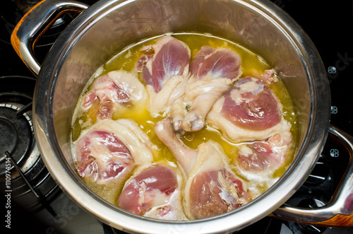 Duck confit during the preparation