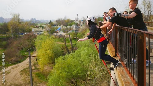 jumping off a Pashkovsky bridge (30 m) on the outskirts of Krasnodar during the ropejumpers club's open training 