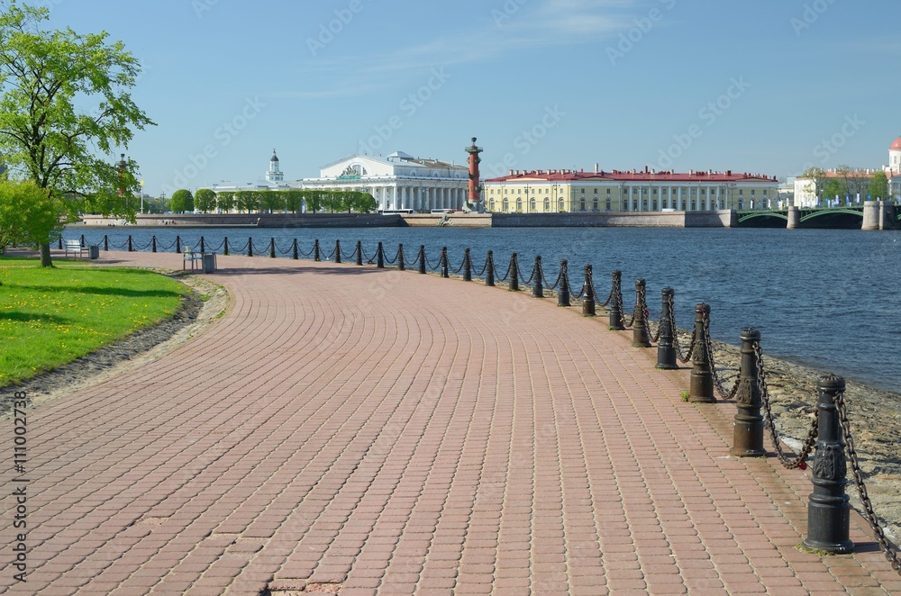 The road to the Peter and Paul fortress.