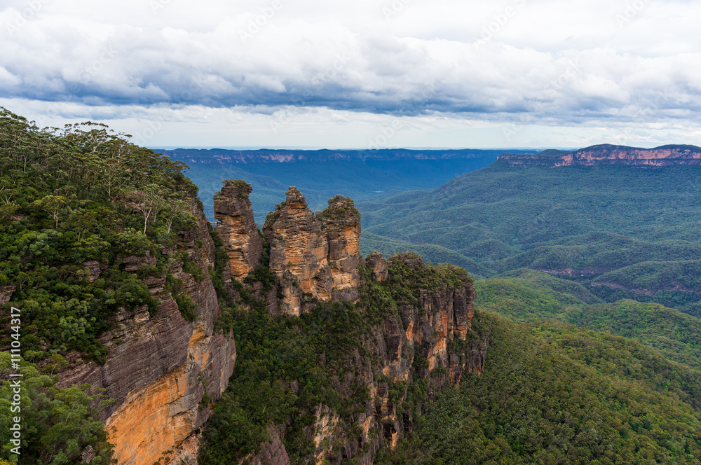 Three Sisters rock formation viewed from Echo Point lookout