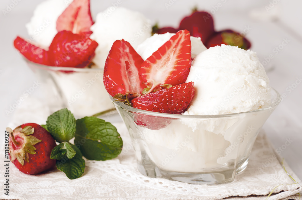 strawberry ice cream strawberry ice cream