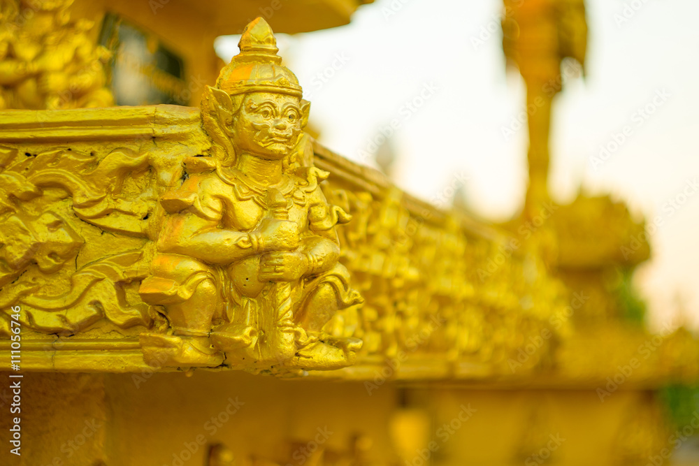 Fototapeta premium watpaknamjoelo-Thailand Golden Temple