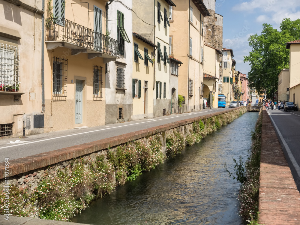 Via del fosso with canals in Lucca