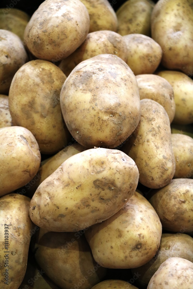 New fresh potatoes on the weekly market, Italy New fresh potatoes on the weekly market, Italy