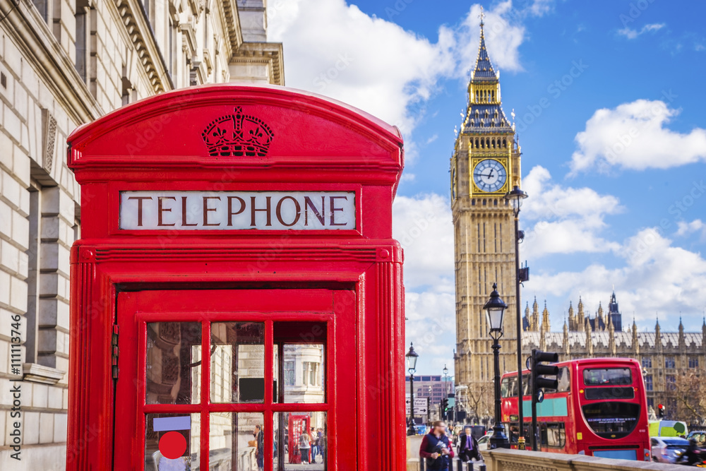 Traditional red british telephone box with Big Ben and Double Decker bus at  the background on a sunny afternoon with blue sky and clouds - London, UK  素材庫相片| Adobe Stock