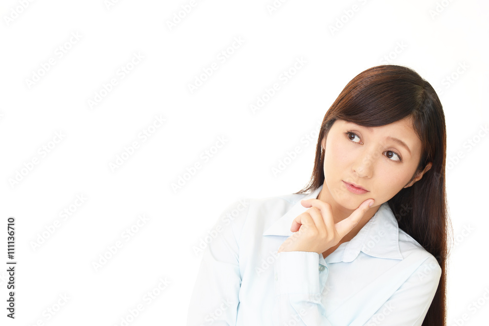 悩む女性 悩む女性