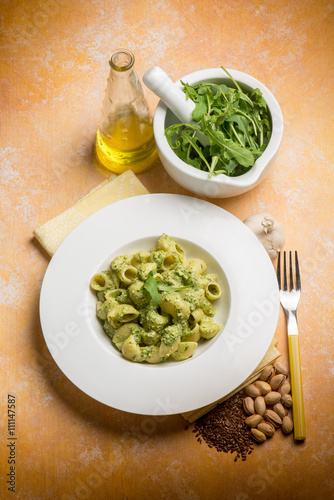 pasta with arugula and pistachio pesto