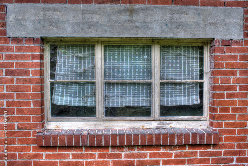 Fenster mit Fensterbank