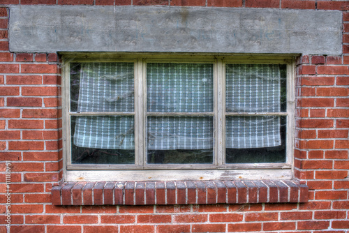 Fenster mit Fensterbank