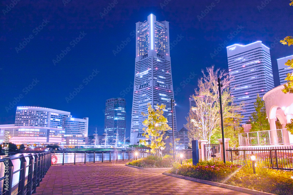 Obraz premium 横浜みなとみらいの夜景