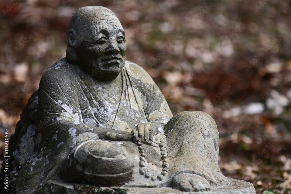 春の箱根仙石原長安寺；五百羅漢像】
