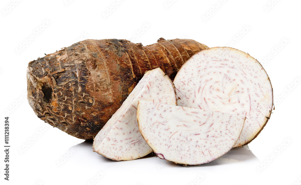 Fototapeta premium Sliced taro isolated on the white