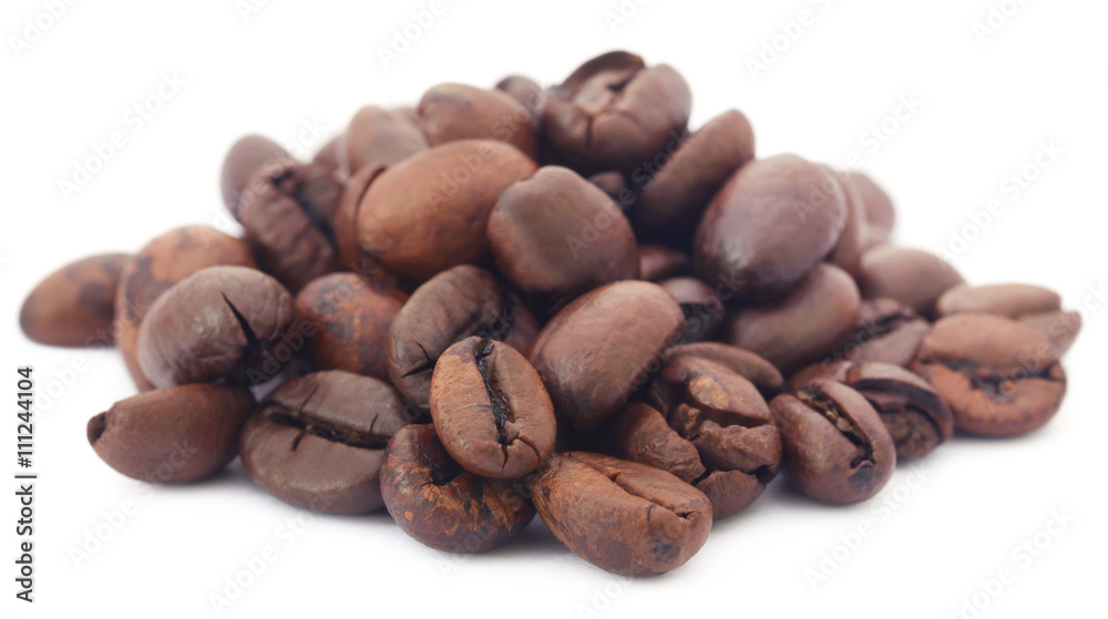 Naklejka premium Roasted coffee beans