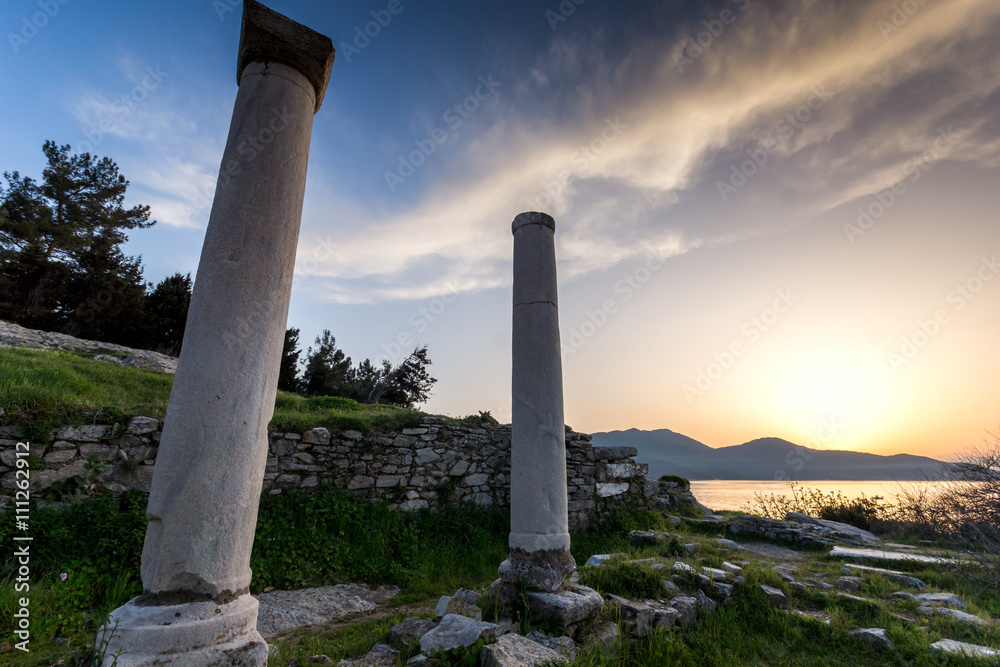 Sunset Lanscape on Evraiokastro Archaeological Site, Thassos town, East Macedonia and Thrace, Greece  - obrazy, fototapety, plakaty 