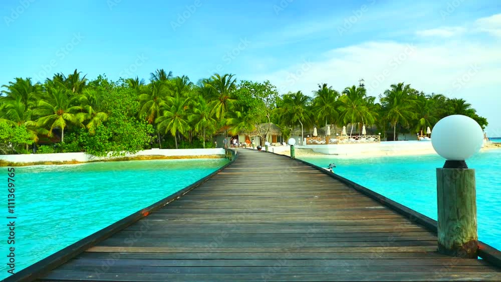 Beautiful tropical beach and sea in maldives island
Beautiful tropical beach and sea in maldives island