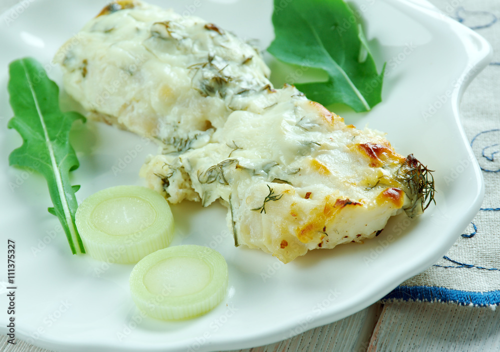 Baked cod with cream sauce