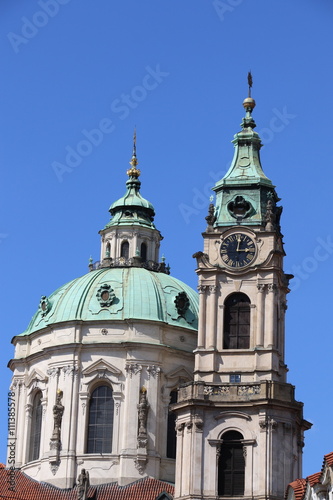 Coupole et dôme de l'église Saint-Nicolas de Mala Strana à Prague