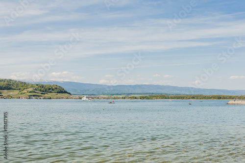 Murten, Murtensee, Seeufer, Mont Vully, Môtier, Weinberge, Seerundfahrt, Sommer, Schweiz photo