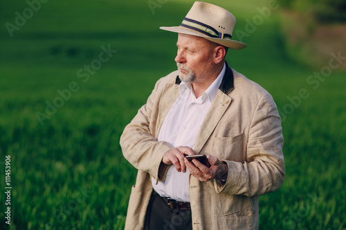 old man in field © prostooleh