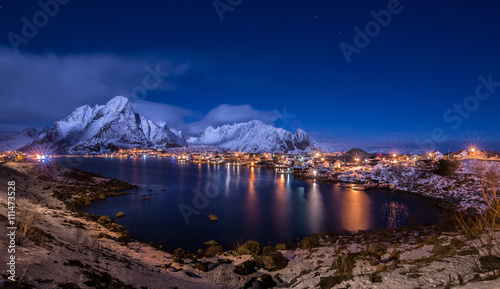 Obraz na płótnie Reine all'ora blu - Isole Lofoten w salonie