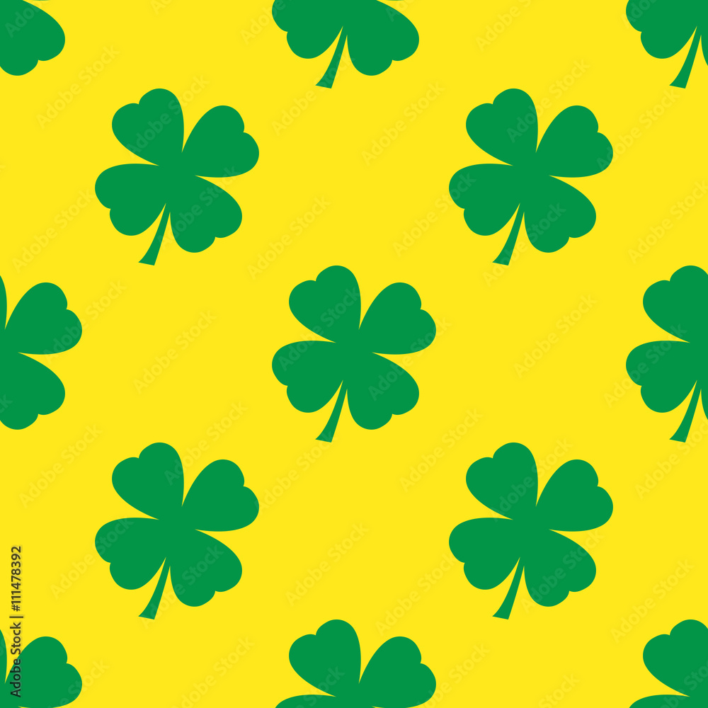 Icono plano patrón con trebol de 4 hojas sobre fondo amarillo