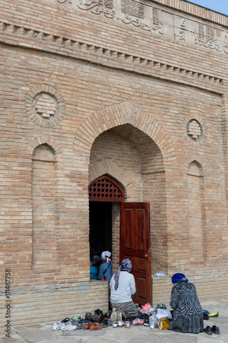 Canvas Print Traditional Muslim mausoleum in the medieval style, Kazakhstan