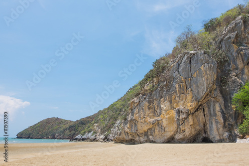 Obraz na płótnie Tropical Beach “Khao Kalok” in Pranburi, Prachuap Khiri Khan w salonie