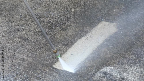 Outdoor cement floor cleaning with high pressure water jet