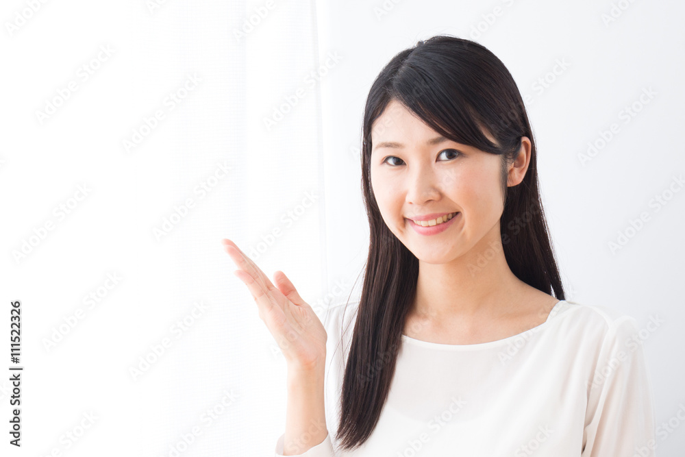 女性