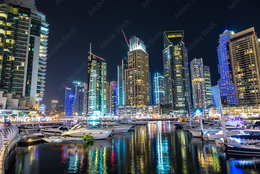 Fotografie Dubai marina at night