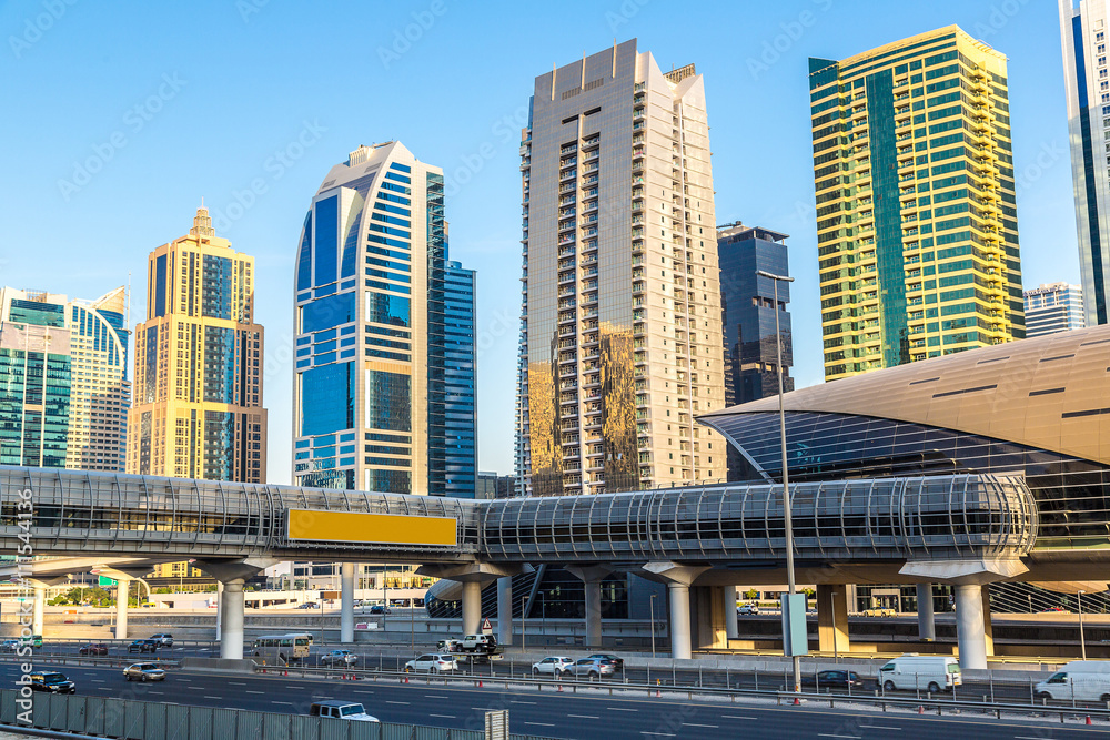 Naklejka premium Metro w Dubaju