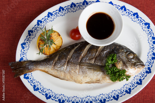 Bild auf Leinwand Dorado fish grilled