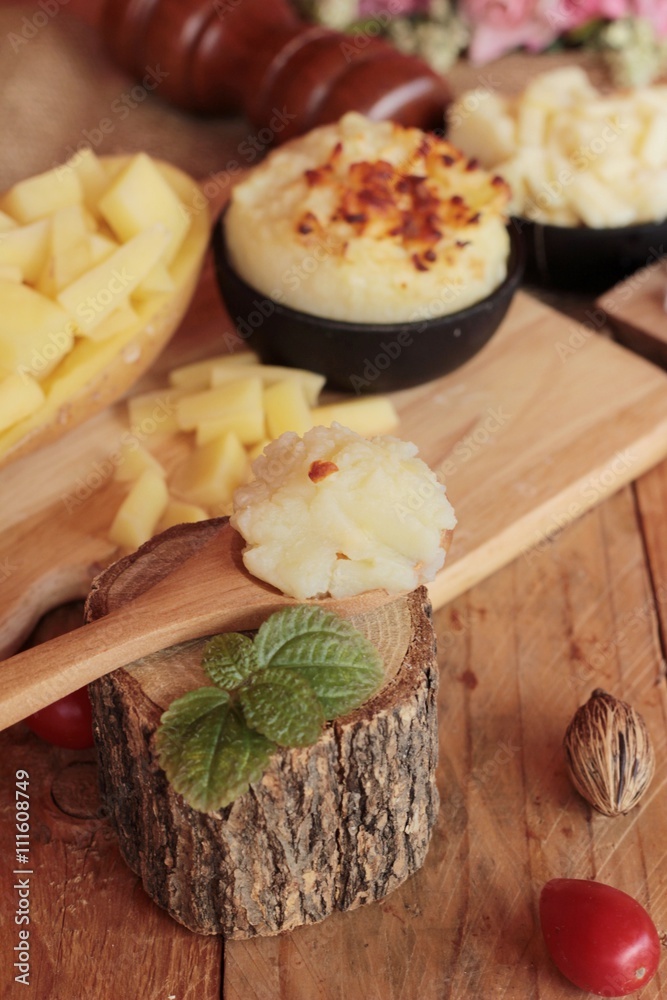 Mashed potatoes and fresh potatoes is delicious.