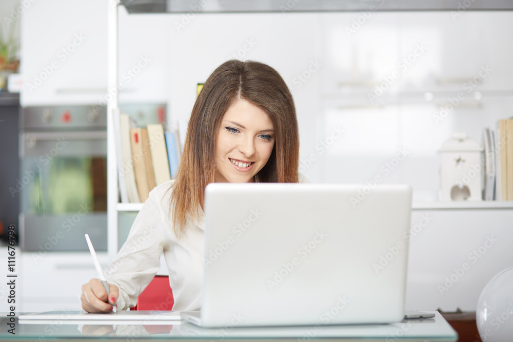 graphic designer graphic designer