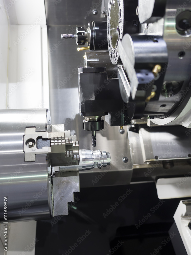 machining automotive part by cnc turning machine