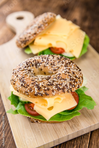 Bagel (with Gouda cheese)