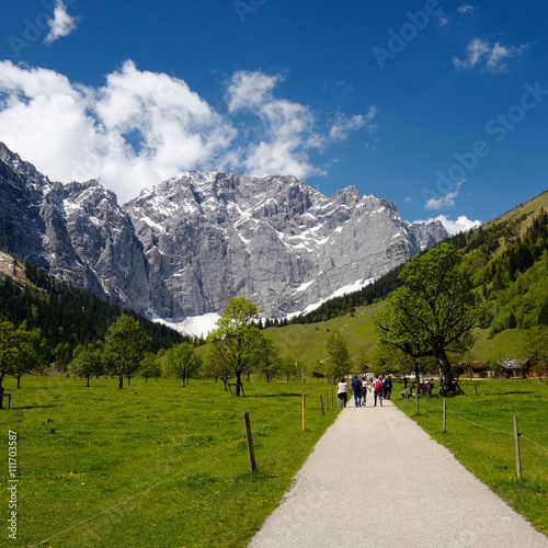 Wandern am großen Ahornboden in Tirol