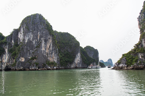 Ha Long bay Vietnam © alexkazachok