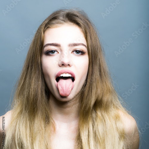 Canvas Print Young grimace girl