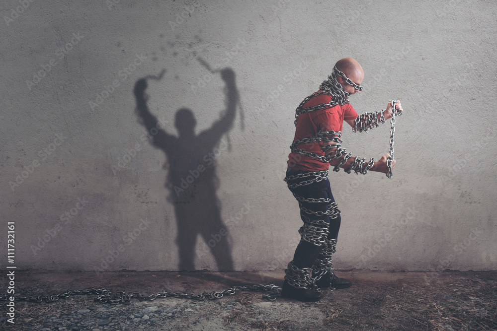 Naklejka premium Chains and freedom
