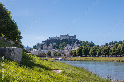 Salzburger Altstadt, Salzachstrand im Sommer