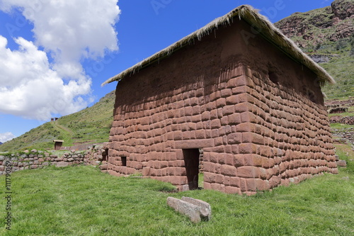 Inkaruinen in Huchuy Qosqo bei Cusco, Peru photo