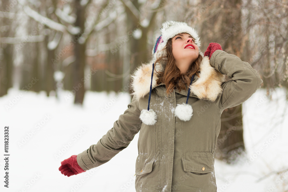 Beautiful woman in the winter park Beautiful woman in the winter park