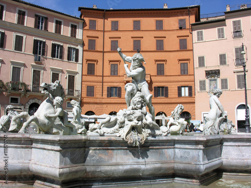 Neptunbrunnen photo