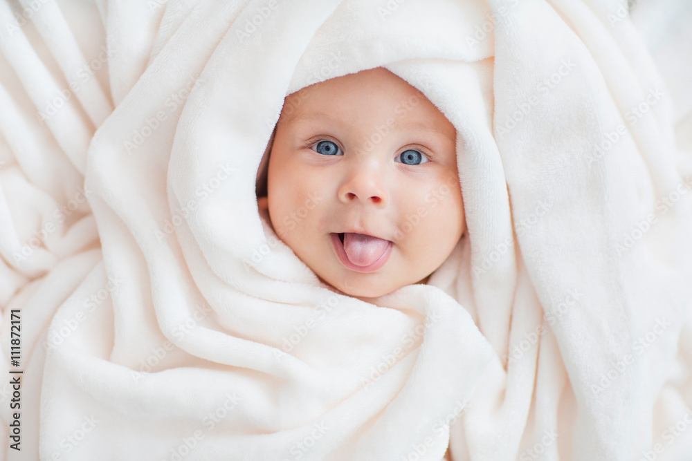 baby with towel baby with towel