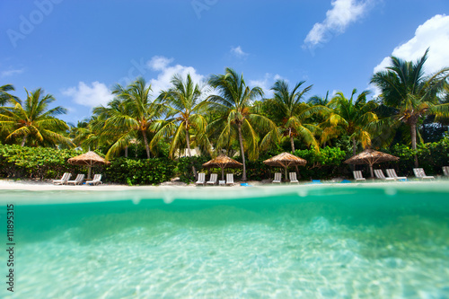 Fototapeta Naklejka Na Ścianę i Meble -  Beautiful tropical beach at Caribbean
