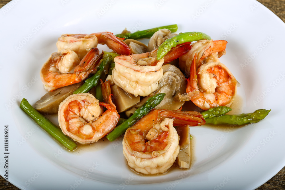 Shrimp and asparagus Shrimp and asparagus