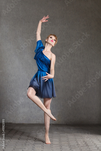Fototapeta Naklejka Na Ścianę i Meble -  young beautiful ballerina