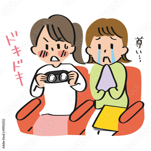 舞台を観賞する女子