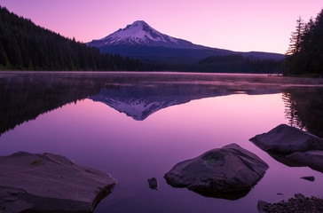 Papier peint photo Prune Reflection of Lake  © sungchoi